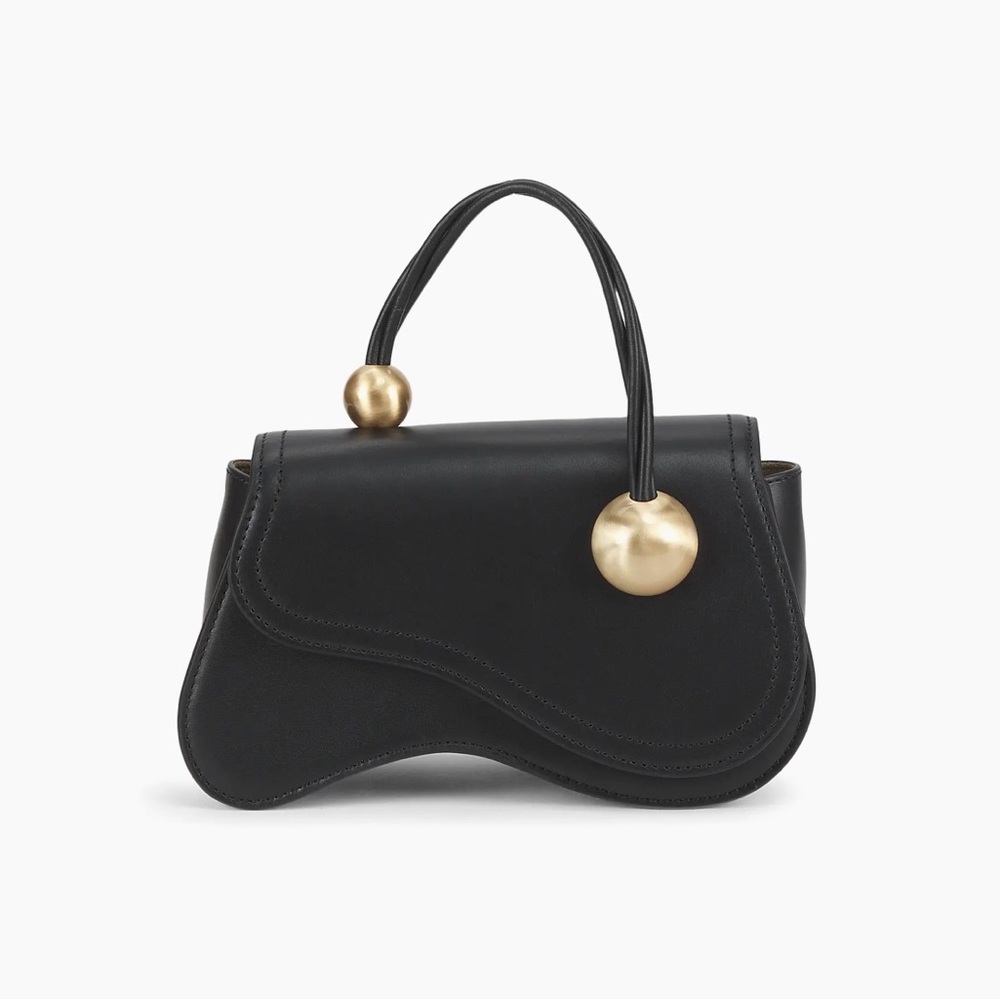 NEW CULT GAIA KAZIA CROSSBODY BAG
$498 Black Leather
